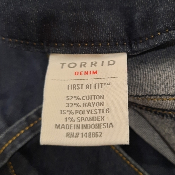 Torrid First at Fit Jeggings Exposed Button Fly Blue Womens Size 24R - Picture 5 of 10